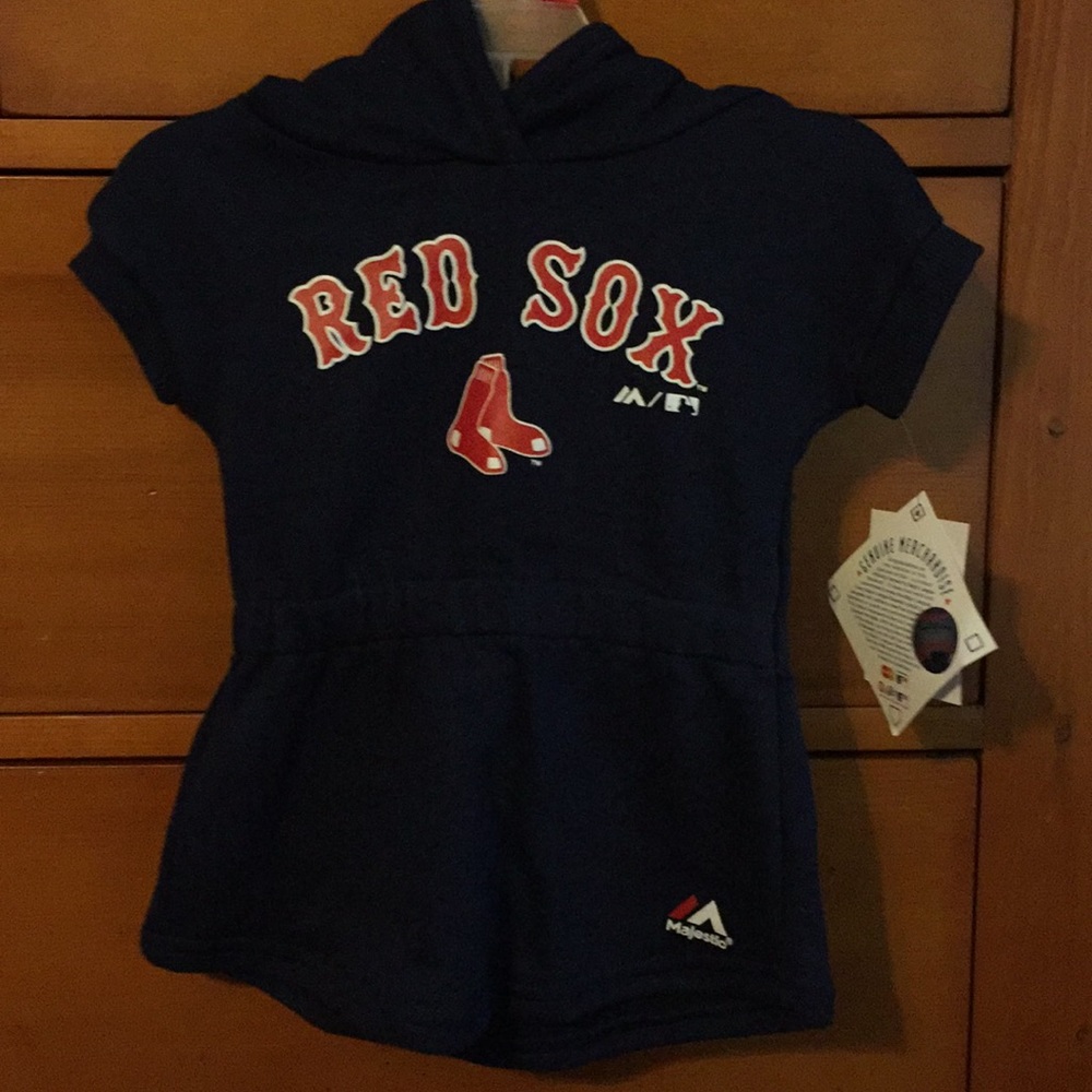 Majestic Red Sox hooded short sleeve dress